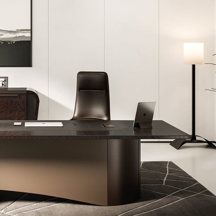 MITHOS executive desk in Eucalyptus wood with leather, for private offices.