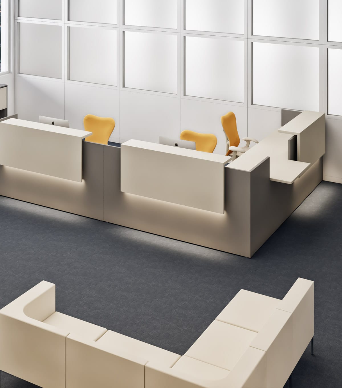 Πάγκος υποδοχής της σειράς Hello της Studio Office με κίτρινες καρέκλες και αρθρωτά καθίσματα στον χώρο αναμονής.