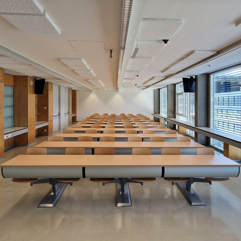 Thesi Lecture Hall Desks
